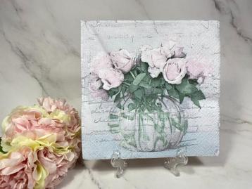 Sagen vintage knutsel servetten bos roze rozen in vaas 216   beschikbaar voor biedingen