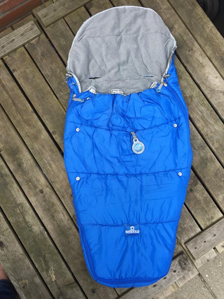 nomad voetenzak voor kinderwagen/ buggy blauw met opbergzak, Ophalen of Verzenden, Zo goed als nieuw, Voetenzak