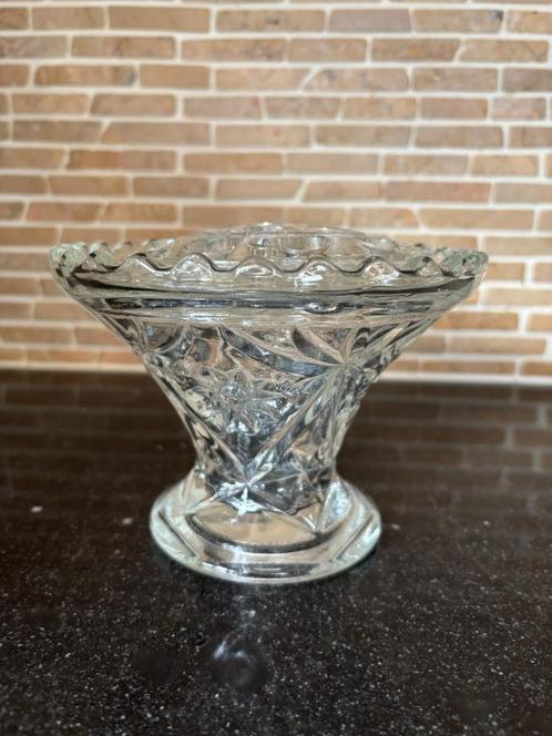 Vintage glazen / kristallen vaas met inzet met 16 openingen, Antiek en Kunst, Antiek | Vazen, Ophalen of Verzenden