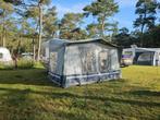 Caravan chateau  met voortent in zeer goede en nette staat, Caravans en Kamperen, Overige merken, Standaardzit, Bedrijf, 750 - 1000 kg