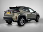 Toyota Yaris Cross 1.5 Hybrid 115 First Edition (bj 2024), 12 maanden, Stof, Gebruikt, Start-stop-systeem