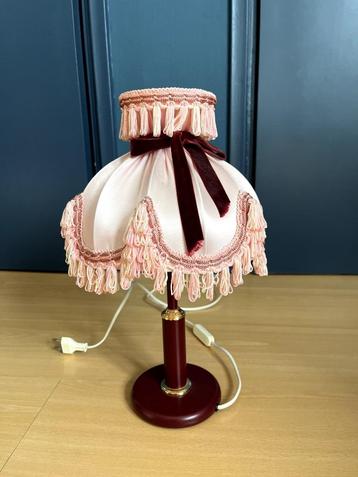 Vintage nachtlamp roze stof beschikbaar voor biedingen