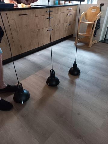 Industriele hanglamp alleen deze week €15 beschikbaar voor biedingen