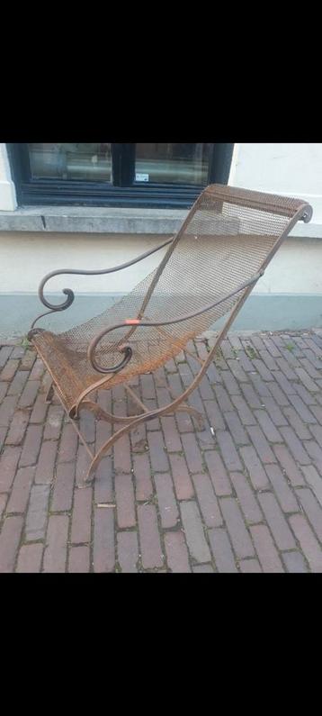 19e-eeuws luie tuinstoel ca 1880 beschikbaar voor biedingen