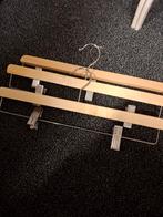 87 Houten broekhangers 35 cm, Ophalen, Zo goed als nieuw, Hout, Kinderen en Volwassenen