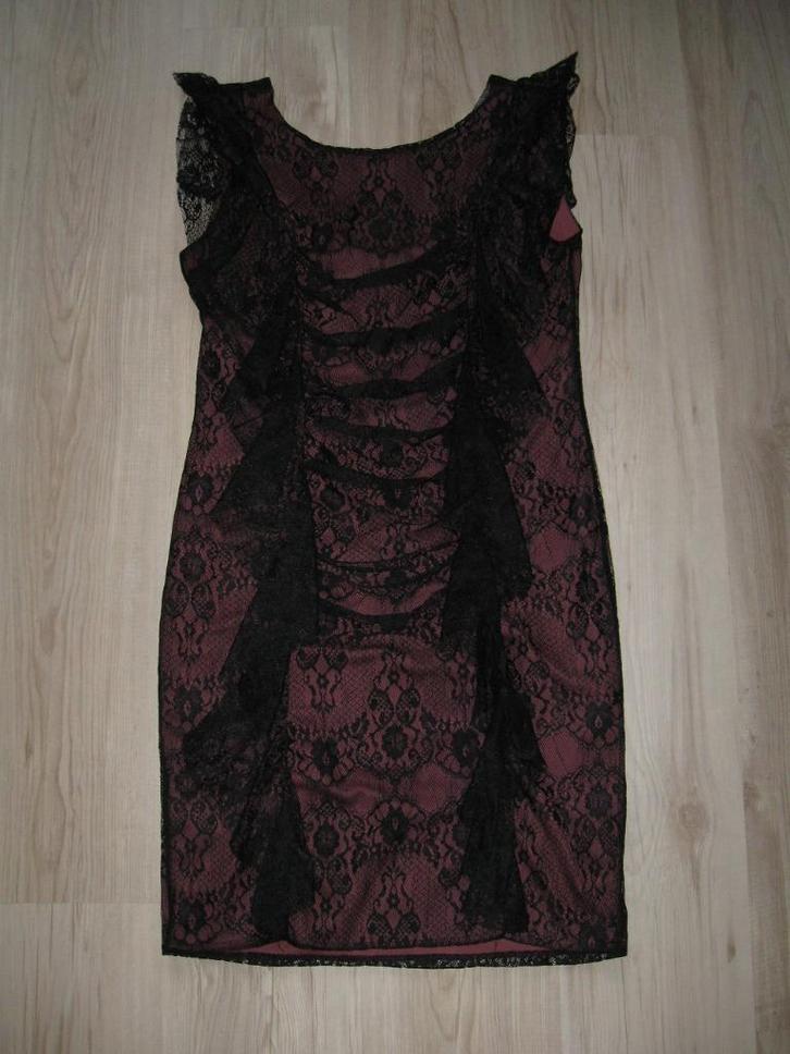 ZIGGA jurkje donkerroze zwart kant maat 42 goede staat, Kleding | Dames, Jurken, Zo goed als nieuw, Maat 42/44 (L), Zwart, Boven de knie