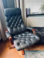 Vintage Deense mid century fauteuil zwart leer/hout, Ophalen, Deens, Hout, Zo goed als nieuw
