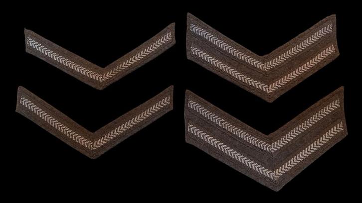 Originele Engelse / Canadese strepen/ chevrons WO2, Verzamelen, Militaria | Tweede Wereldoorlog, Embleem of Badge, Engeland, Ophalen of Verzenden
