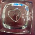 Kosta Boda Bertil Vallien Zaterdag Schaal, Antiek en Kunst, Antiek | Glas en Kristal, Ophalen of Verzenden