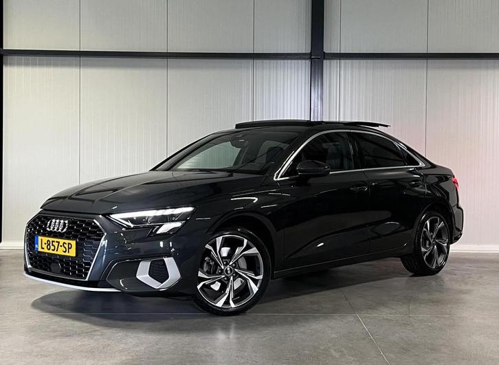 Audi A3 Limousine 35 TFSI S edition Pano Virtual Trekhaak, Auto's, Audi, Bedrijf, Te koop, A3, ABS, Achteruitrijcamera, Airbags
