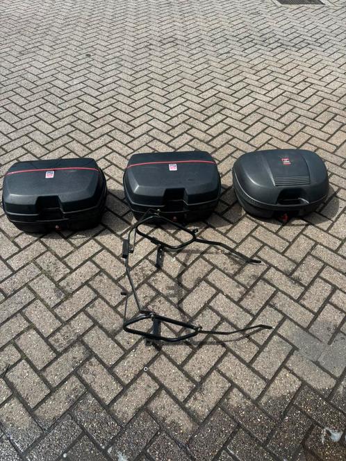 Givi Kofferset suzuki dr 800  zijkoffers topkoffer, Motoren, Accessoires | Koffers en Tassen, Zo goed als nieuw, Ophalen