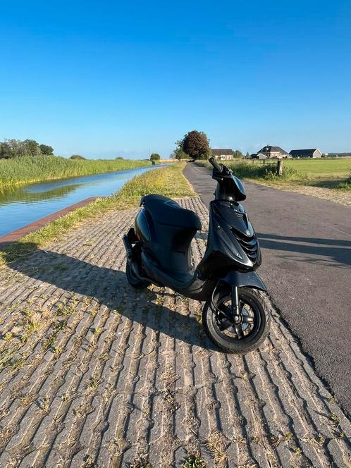 Piaggio zip 2t 70cc, Fietsen en Brommers, Scooters | Piaggio, Zo goed als nieuw, Zip, Maximaal 45 km/u, Tweetakt, Ophalen