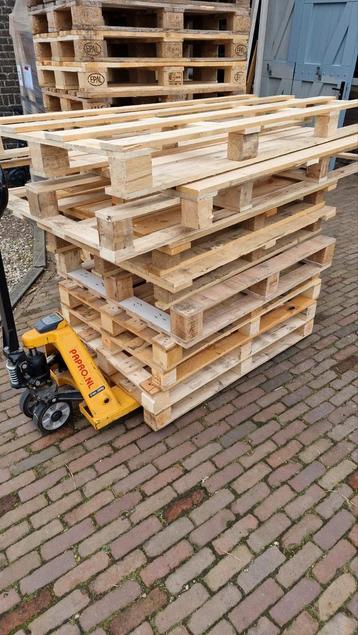 Wegwerp pallets en euro pallets, pallet