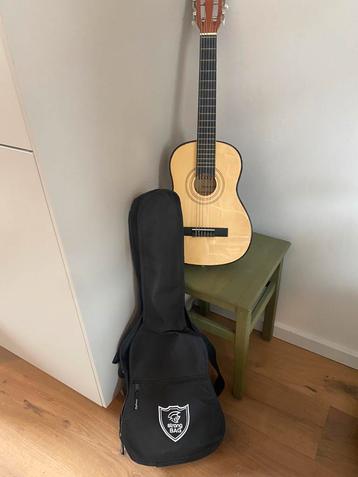 Rocio mini gitaar  beschikbaar voor biedingen