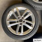 Audi A3 Bridgestone Blizzak LM005 205/50/R17 93H, Auto-onderdelen, Banden en Velgen, Gebruikt, Banden en Velgen, 17 inch, Personenwagen