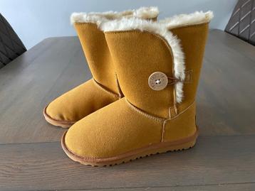 nieuwe UGG'S LAARZEN met bont - mt. 39 - WD014 beschikbaar voor biedingen