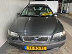 Volvo V70 2.5 T Titanium, 1566 kg, 2521 cc, 92 €/maand, Euro 4