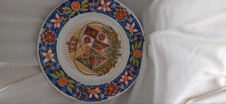 Petrus Regout 1937 Juliana en Bernhard bord, Verzamelen, Koninklijk Huis en Royalty, Zo goed als nieuw, Servies, Ophalen of Verzenden