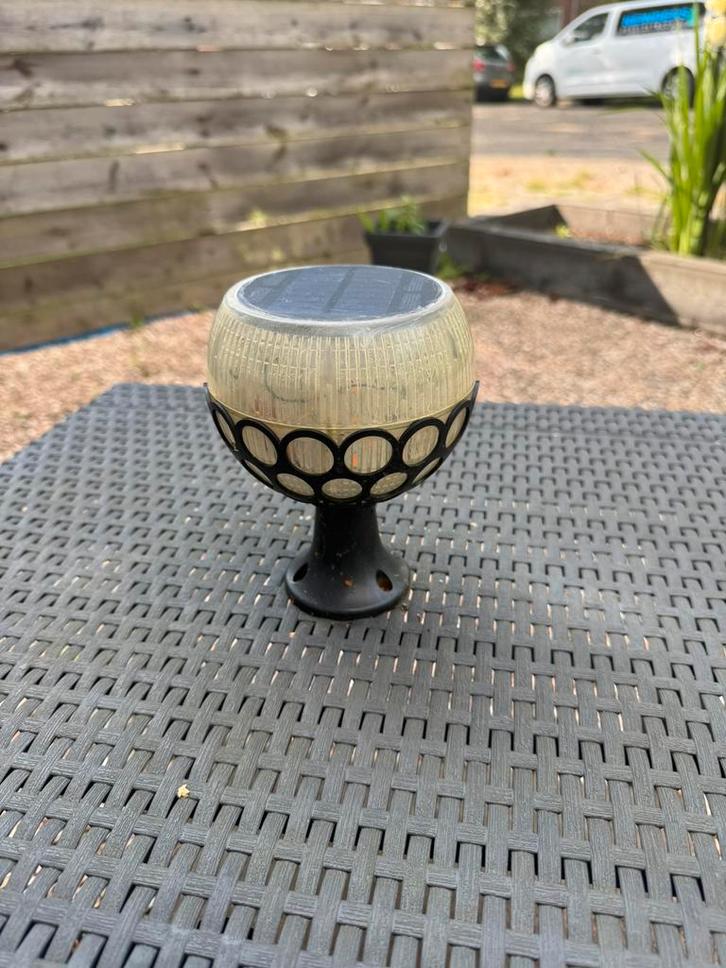 Gezocht led buitenfakkel op solar, Tuin en Terras, Buitenverlichting, Gebruikt, Staande lamp, Kunststof, Minder dan 50 watt, Zonne-energie