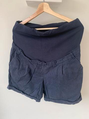 Zwangerschap korte broek beschikbaar voor biedingen