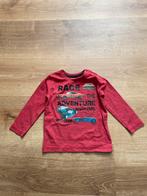 Longsleeve rood auto maat 80, Kinderen en Baby's, Babykleding | Maat 80, Ophalen of Verzenden, Zo goed als nieuw, Jongetje, Shirtje of Longsleeve