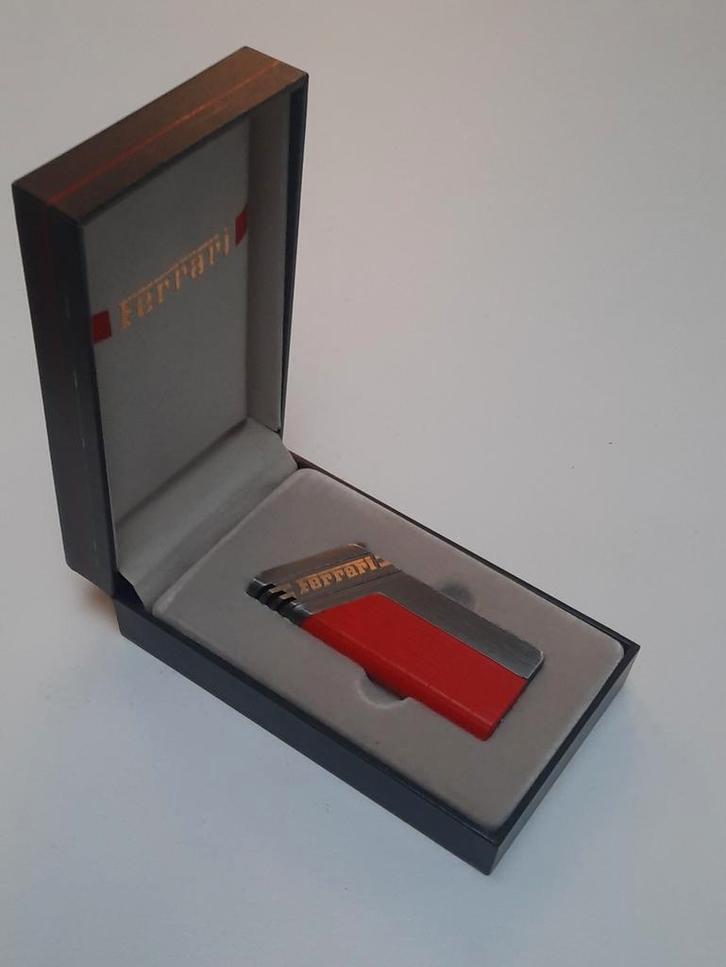 FERRARI formula aansteker by Cartier., Auto diversen, Overige Auto diversen, Ophalen of Verzenden