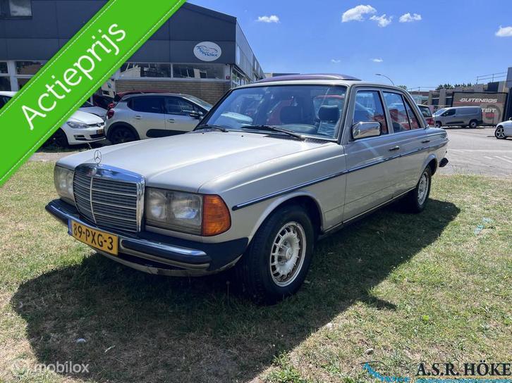 Mercedes 200-280 230 E APK tot: 07-02-2027, Auto's, Mercedes-Benz, Bedrijf, Te koop, Overige modellen, Metallic lak, Benzine, Sedan