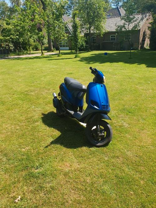 Piaggio Zip type 3 70cc, Fietsen en Brommers, Scooters | Piaggio, Zo goed als nieuw, Zip, Ophalen