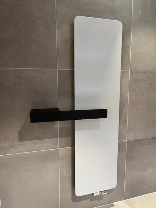 Radiator, Doe-het-zelf en Verbouw, Verwarming en Radiatoren, Nieuw, Radiator, 500 tot 800 watt, 80 cm of meer, Minder dan 60 cm