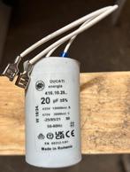 Condensator 20uF met draadjes, Hobby en Vrije tijd, Elektronica-componenten, Ophalen, Nieuw
