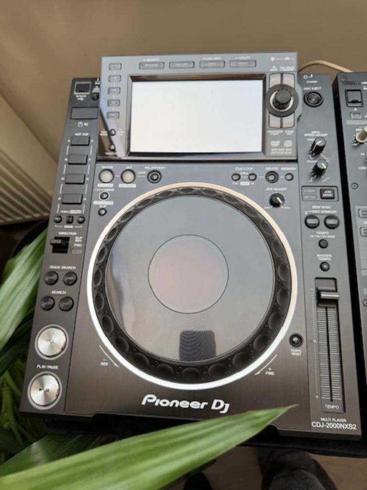 Pioneer CDJ-2000NXS2 Professional Multi Player 2020s, Muziek en Instrumenten, Dj-sets en Draaitafels, Zo goed als nieuw, Dj-set