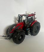 Universal Hobbies Valtra Q305 Limited edition 1/500, Hobby en Vrije tijd, Modelauto's | 1:32, Ophalen of Verzenden, Zo goed als nieuw