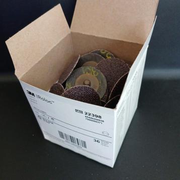 Doos 3M Roloc 50mm 36 grid Schuurschijven  50stuks  beschikbaar voor biedingen