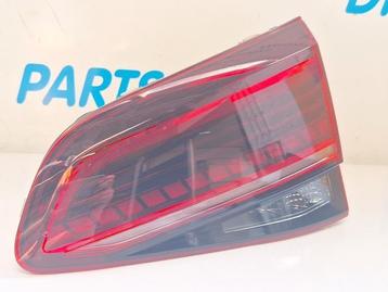 Achterlicht rechts van een Volkswagen Golf beschikbaar voor biedingen