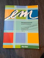 Studieboek EM Übungsgrammatik (Hueber), Ophalen of Verzenden, Beta, Zo goed als nieuw, HBO