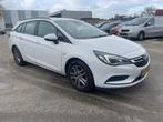 Opel Astra Sports Tourer 1.0 Online Edition (bj 2017), Auto's, Voorwielaandrijving, Stof, Gebruikt, Euro 6