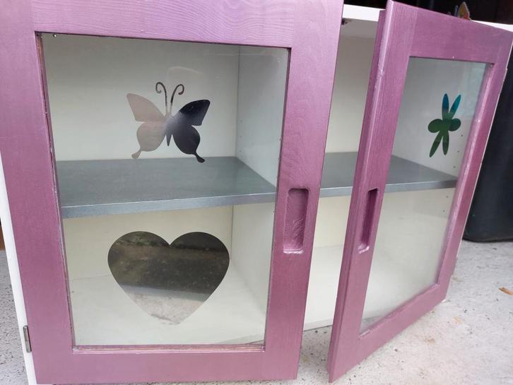 Vitrinekast IVAR (ikea) _ Metallic roze en wit, Huis en Inrichting, Kasten | Vitrinekasten, Gebruikt, Minder dan 100 cm, 50 tot 100 cm