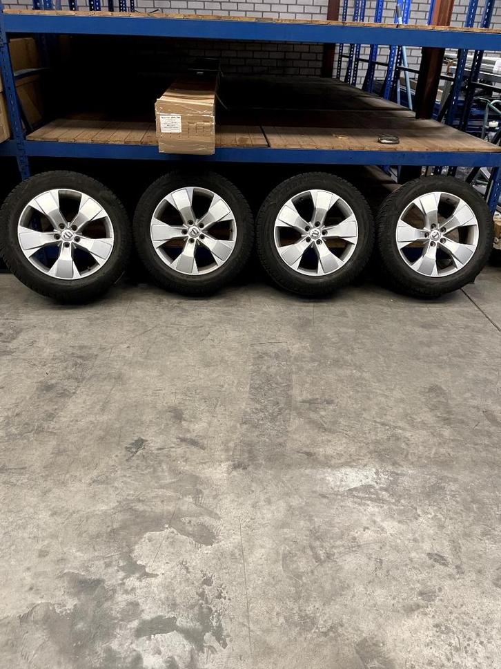 Winterbanden originele velgen Volvo XC40, Auto-onderdelen, Banden en Velgen, Banden en Velgen, Winterbanden, 18 inch, 235 mm, Personenwagen