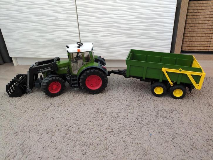 Bruder Fendt 936 incl voorlader en aanhanger, Hobby en Vrije tijd, Modelauto's | 1:32, Zo goed als nieuw, Tractor of Landbouw