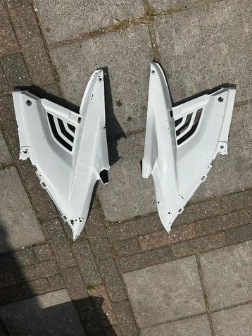 Aerox kappen beschikbaar voor biedingen