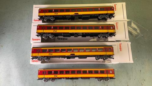 Marklin ho 4 stuks ICR  Benelux rijtuigen NS Nieuw in doos., Hobby en Vrije tijd, Modeltreinen | H0, Zo goed als nieuw, Wagon
