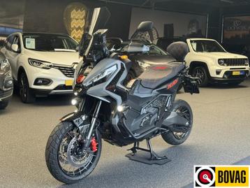 Honda X-ADV 750 Custom Forged Carbon Red Edition Full-Opties beschikbaar voor biedingen
