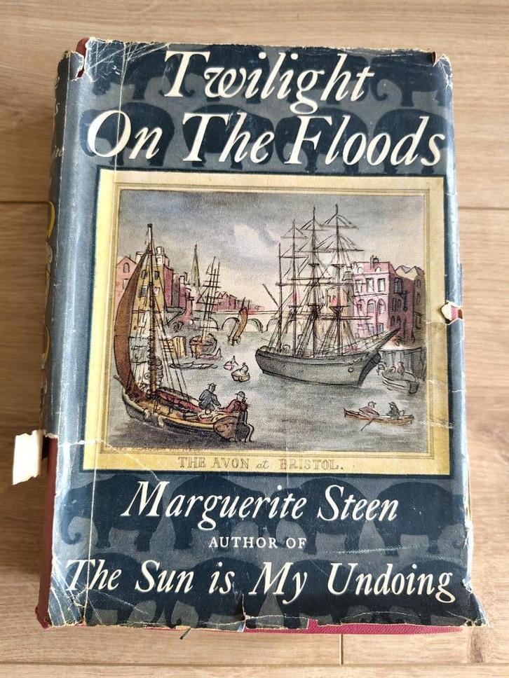 Twilight on the Floods door Marguerite Steen, Boeken, Literatuur, Gelezen, Europa overig, Ophalen of Verzenden