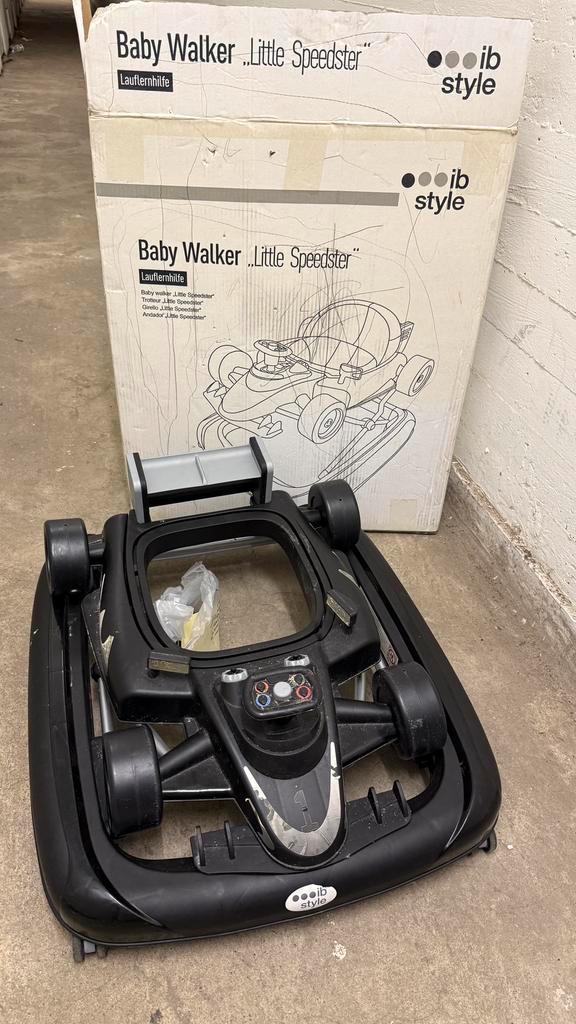 Baby Walker F1 Little Speedster 2-in-1 loopkar in doos, Kinderen en Baby's, Overige Kinderen en Baby's, Gebruikt, Ophalen of Verzenden