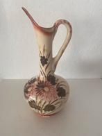 Ouderwetse Opaline Vaas met Bloemendecoratie, Ophalen of Verzenden