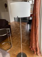 Set van 2 witte Prandina Staande lampen - Christian Ploderer, Huis en Inrichting, Lampen | Vloerlampen, Ophalen, Zo goed als nieuw