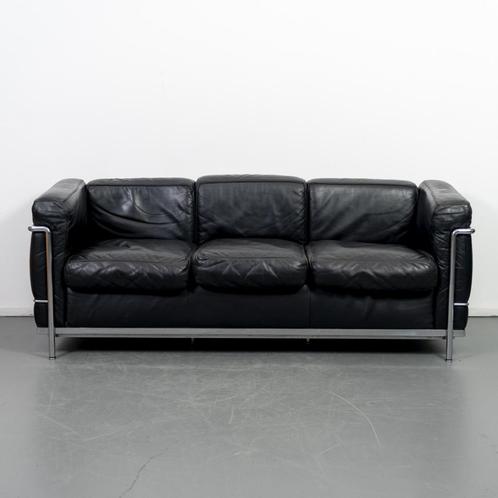1x Cassina Le Corbusier LC2 3-zits Bank Zwart Leer, Huis en Inrichting, Banken | Bankstellen, Zo goed als nieuw, Rechte bank, Driepersoons