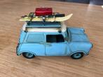 Blikken auto Mini Cooper 20 cm lang met ski's en koffer, Antiek en Kunst, Antiek | Speelgoed, Ophalen of Verzenden