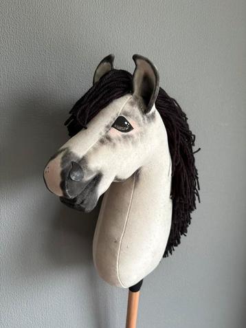 Nieuwe hobbyhorse “Nobles” beschikbaar voor biedingen