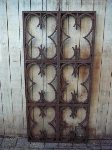 1 antiek raamrooster 590 mm.(br)x1205 mm.(h) beschikbaar voor biedingen